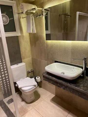 Szálloda House 3*
