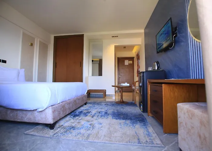 House 3*