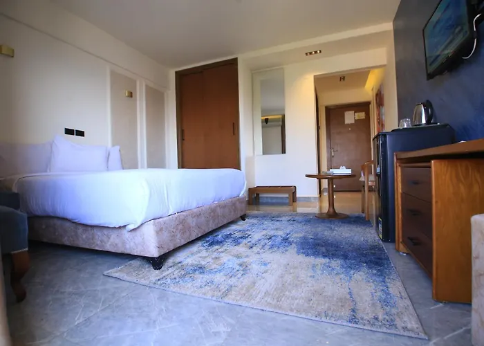 House 3*