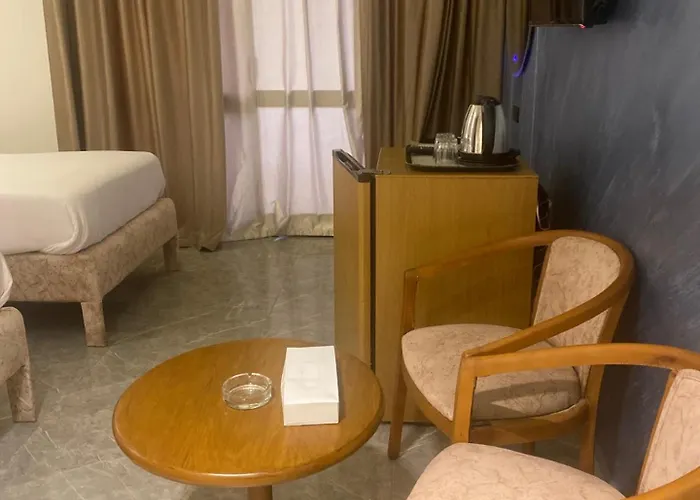 House Szálloda 3*